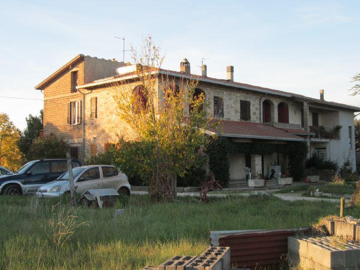 immobile appartamento all'asta in LOC RAGGIOLO N 78 - 06033 Cannara (PG) - 1