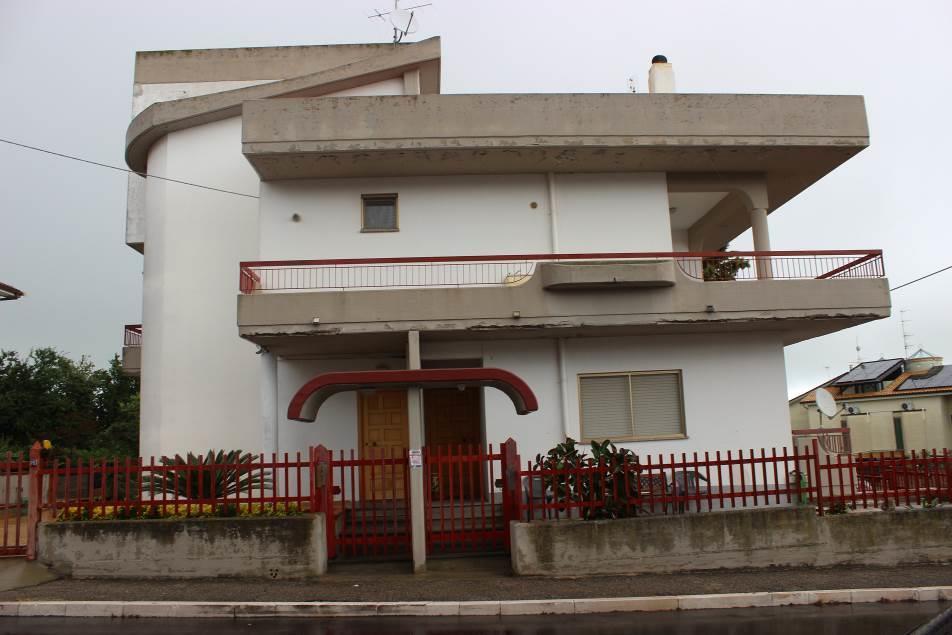 immobile appartamento all'asta in Via della Unione Europea 11 - 86038 Petacciato (CB) - 3