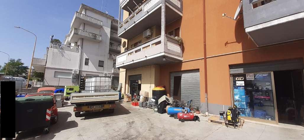 immobile attivita commerciale all'asta in Piazza d'Italia snc - 86034 Guglionesi (CB) - 4