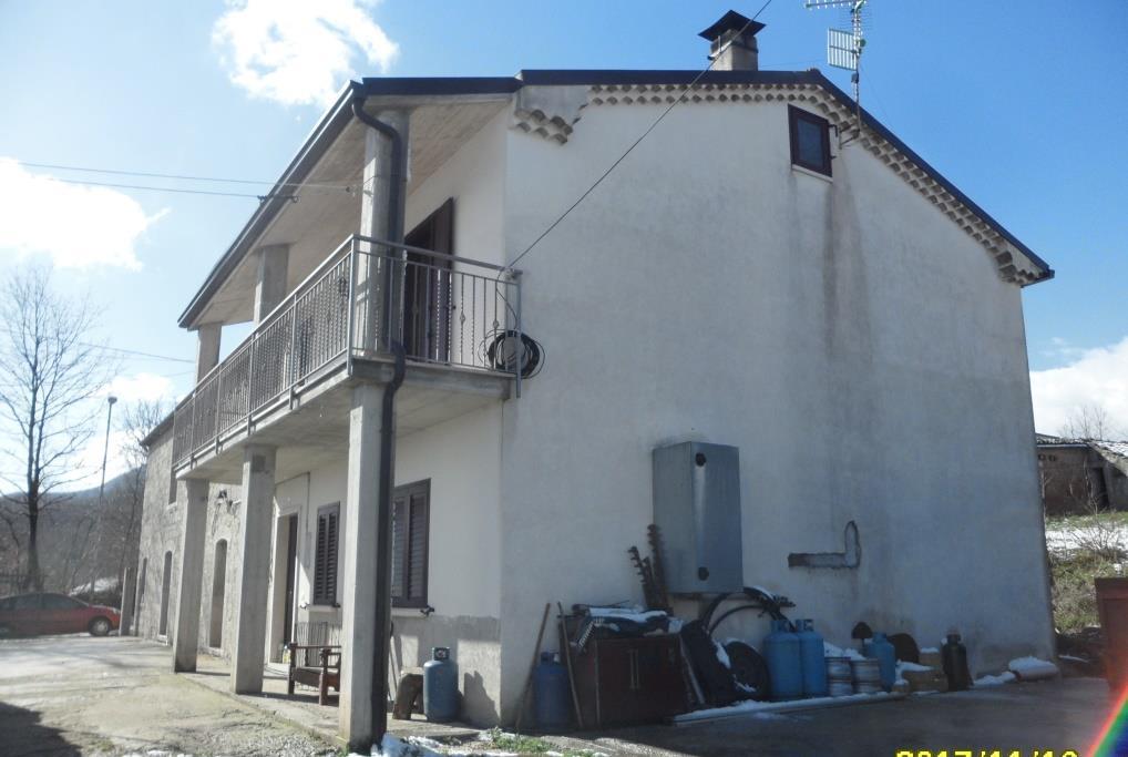 immobile casa singola all'asta in Via GUADOCAVALLI 13-15 - 86017 Sepino (CB) - 2