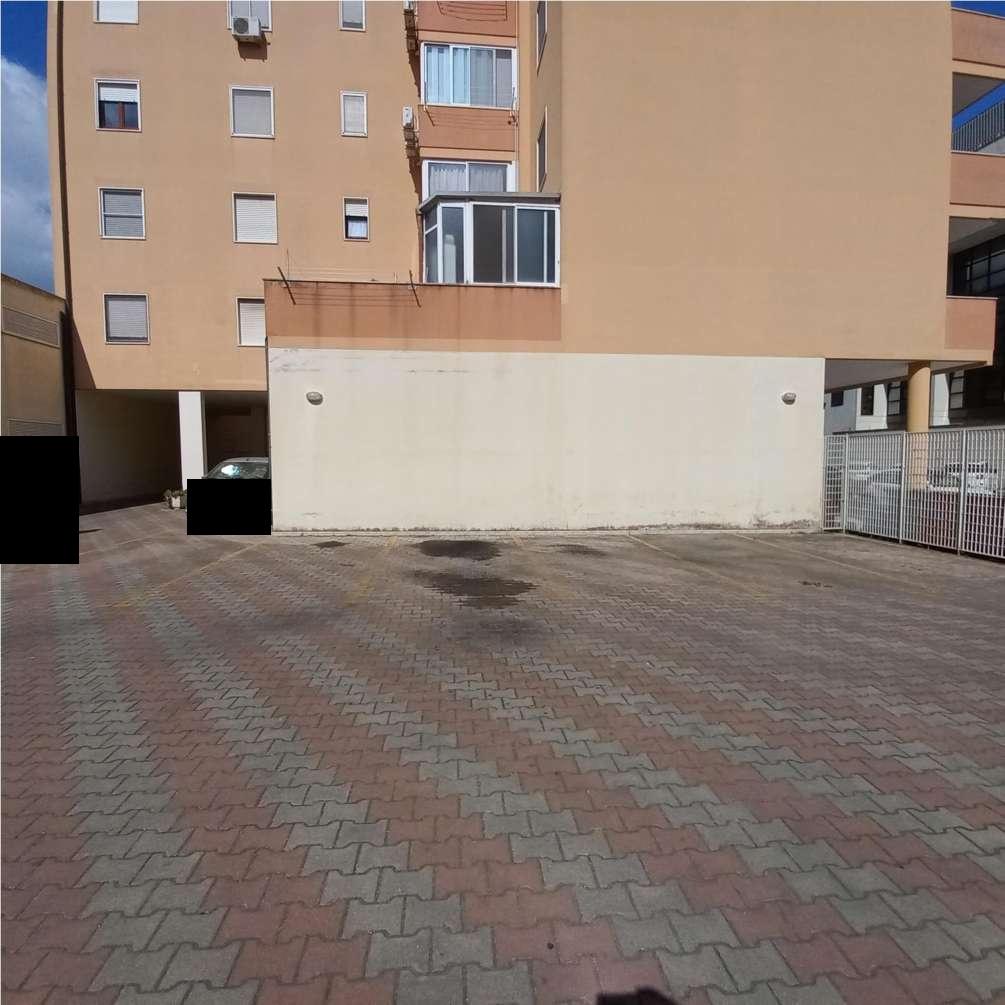 immobile garage all'asta in Via Perrino 46 - 72100 Brindisi (BR) - 4