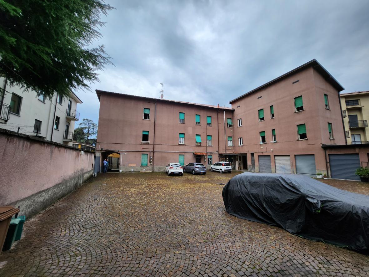 immobile appartamento all'asta in Via Camillo Benso di Cavour, 5/7 - 20837 Veduggio con Colzano (MB) - 2