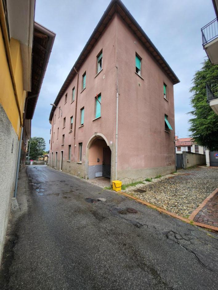 immobile appartamento all'asta in Via Camillo Benso di Cavour, 5/7 - 20837 Veduggio con Colzano (MB) - 4