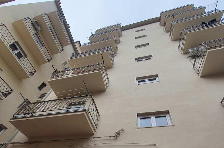 immobile appartamento all'asta in VIA A MORO N 98/E SCALA B - 71011 Apricena (FG) - 4