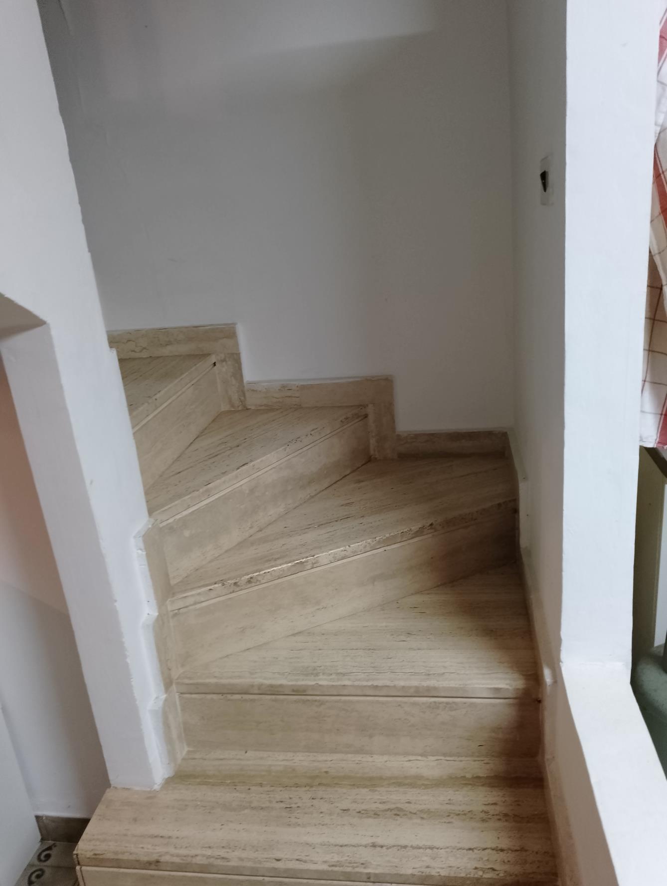 immobile appartamento all'asta in VIA DEI COCLAMINI -località Villaggio Santa Rita -condominio denominato Corpo A; essa è identificata alla maglia 9 del Corpo A – interno 51 - 73044 Galatone (LE) - 5