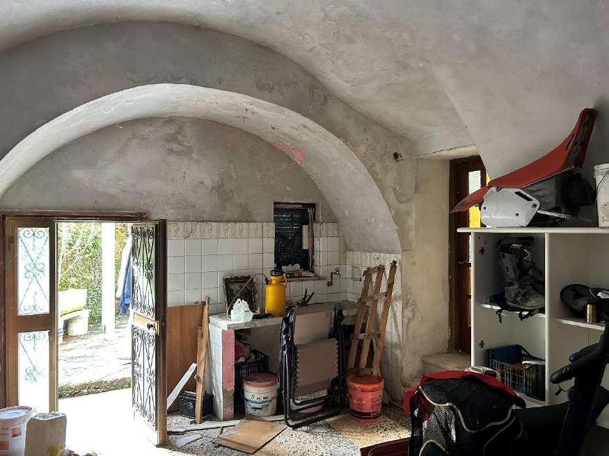 immobile appartamento all'asta in Via San Remigio snc - 19020 Beverino (SP) - 5