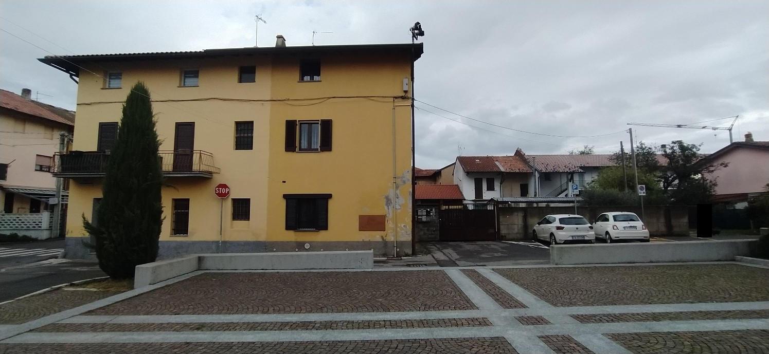 immobile appartamento all'asta in Frazione Massina - Piazza Alessandro Manzoni 1 - 21040 Cislago (VA) - 2