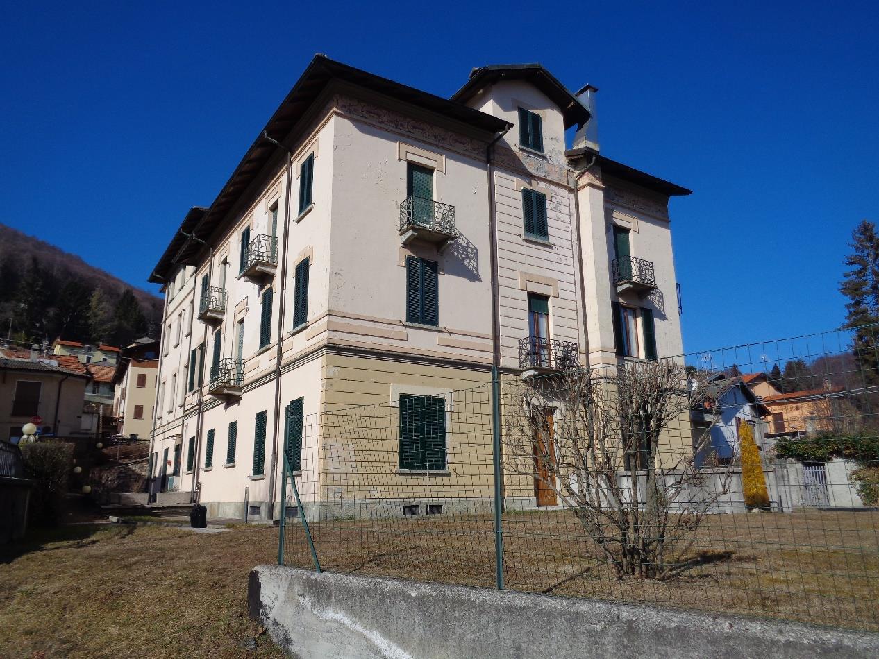 immobile appartamento all'asta in Via Casari, n 2 - 22024 Alta Valle Intelvi (CO) - 1