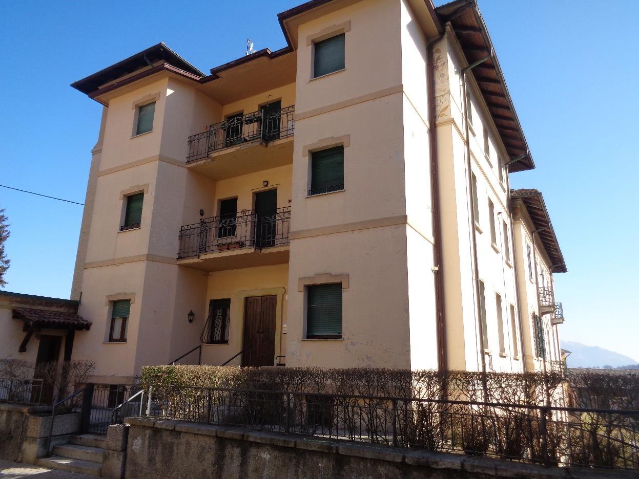 immobile appartamento all'asta in Via Casari, n 2 - 22024 Alta Valle Intelvi (CO) - 2