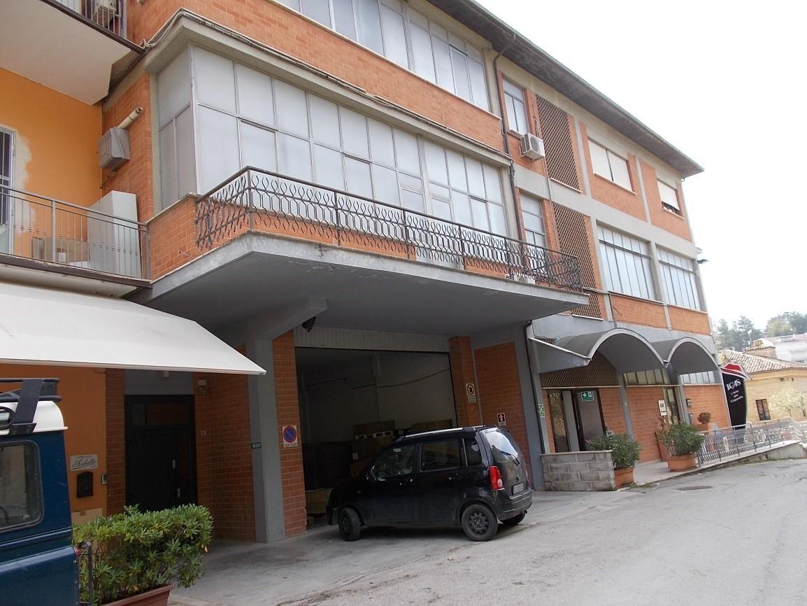 immobile capannone all'asta in MONTAPPONE - VIA G LEOPARDI N 14 Montappone (FM) - 2
