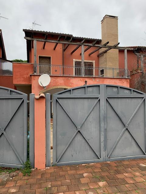 immobile appartamento all'asta in Via delle Fresie snc - 00042 Anzio (RM) - 2