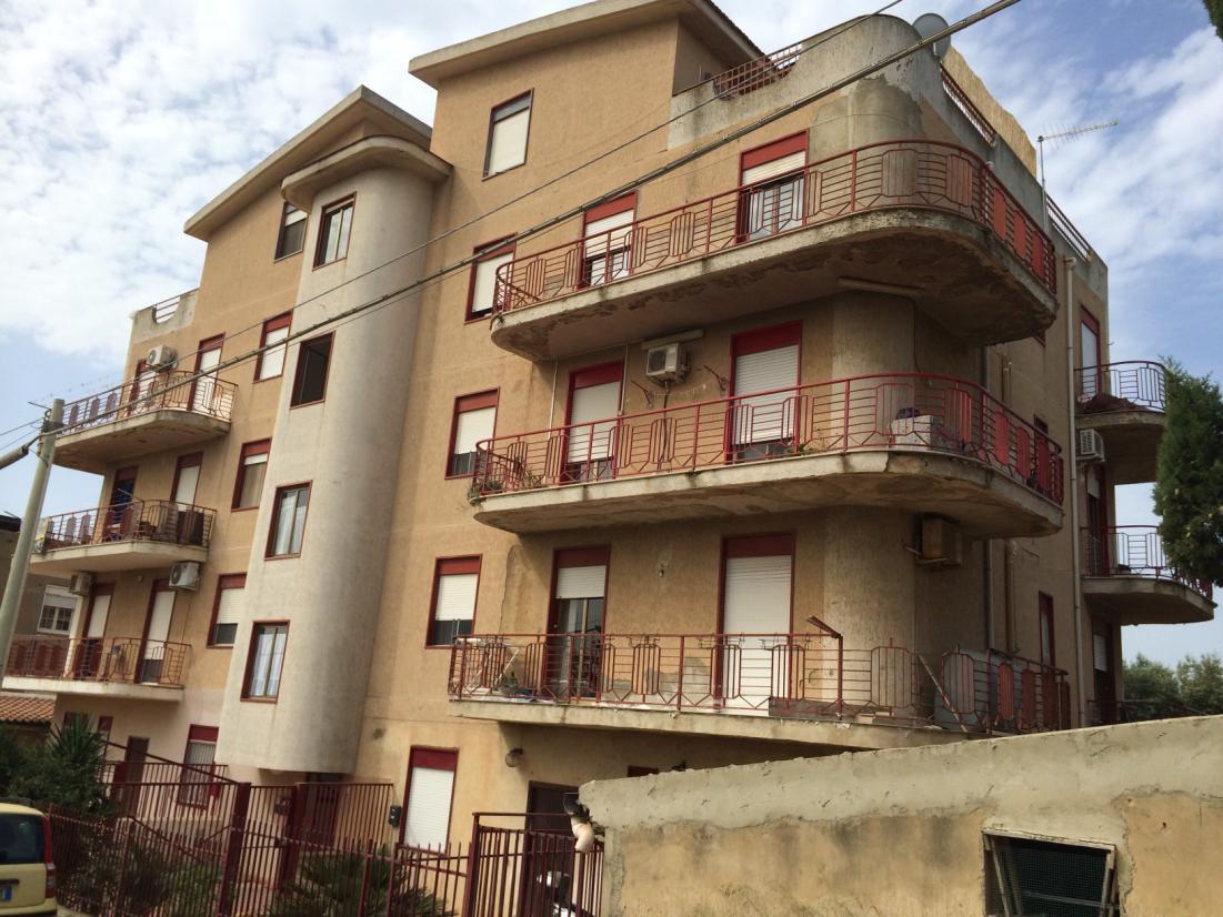 immobile appartamento all'asta in Via Madonie n 10 - 92100 Agrigento (AG) - 2