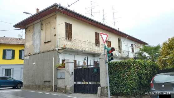immobile appartamento all'asta in Via Federico Confalonieri 42 - 21013 Gallarate (VA) - 2