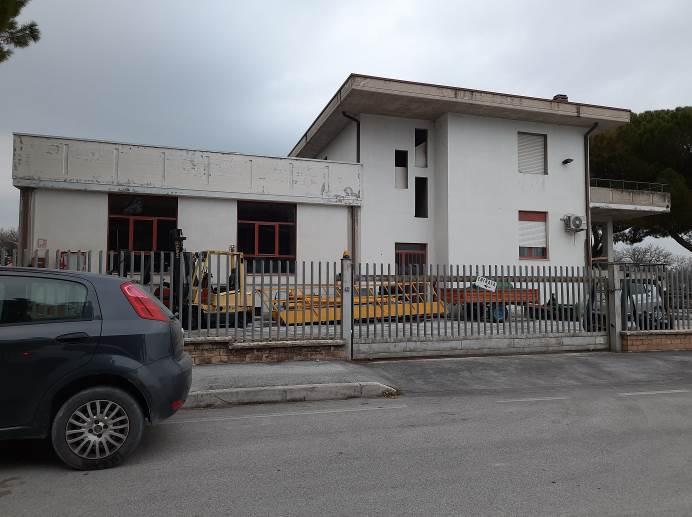 immobile capannone all'asta in VIA GENOVA 1 - 62010 Treia (MC) - 1