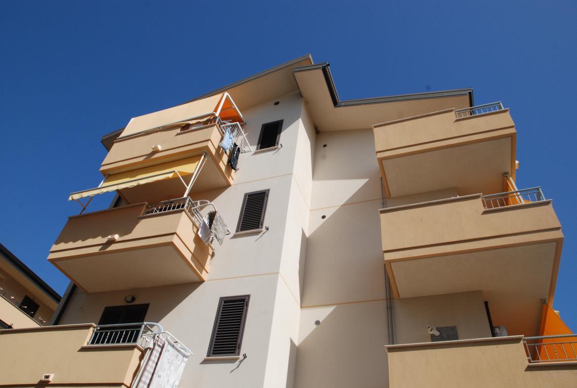 immobile appartamento all'asta in Contrada Pipedo  snc - 89040 Riace (RC) - 3