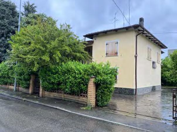 immobile villa all'asta in Via C Farini 1 - 41051 Castelnuovo Rangone (MO) - 1