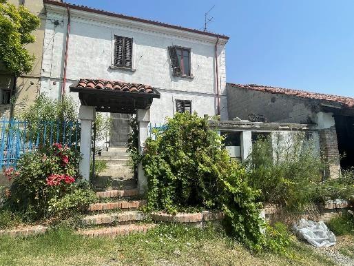 immobile appartamento all'asta in Frazione Sacchina-Cascina Bossola (indicato a catasto locality Bozzole, via Morini 5) - 27042 Robecco Pavese (PV) - 1