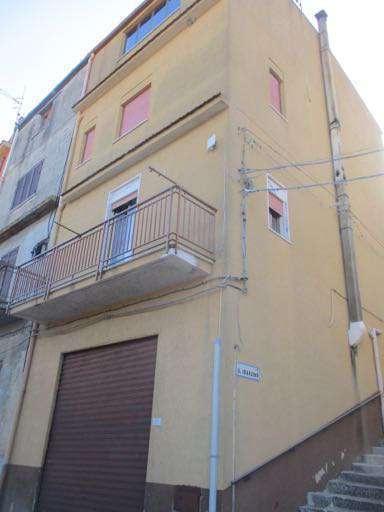immobile appartamento all'asta in Via Manzoni, 1 - 90020 Vicari (PA) - 1