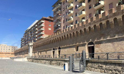 immobile attivita commerciale all'asta in Via Calata Principe Tommaso di Savoia n 8,9,10,11 - 00053 Civitavecchia (RM) - 1