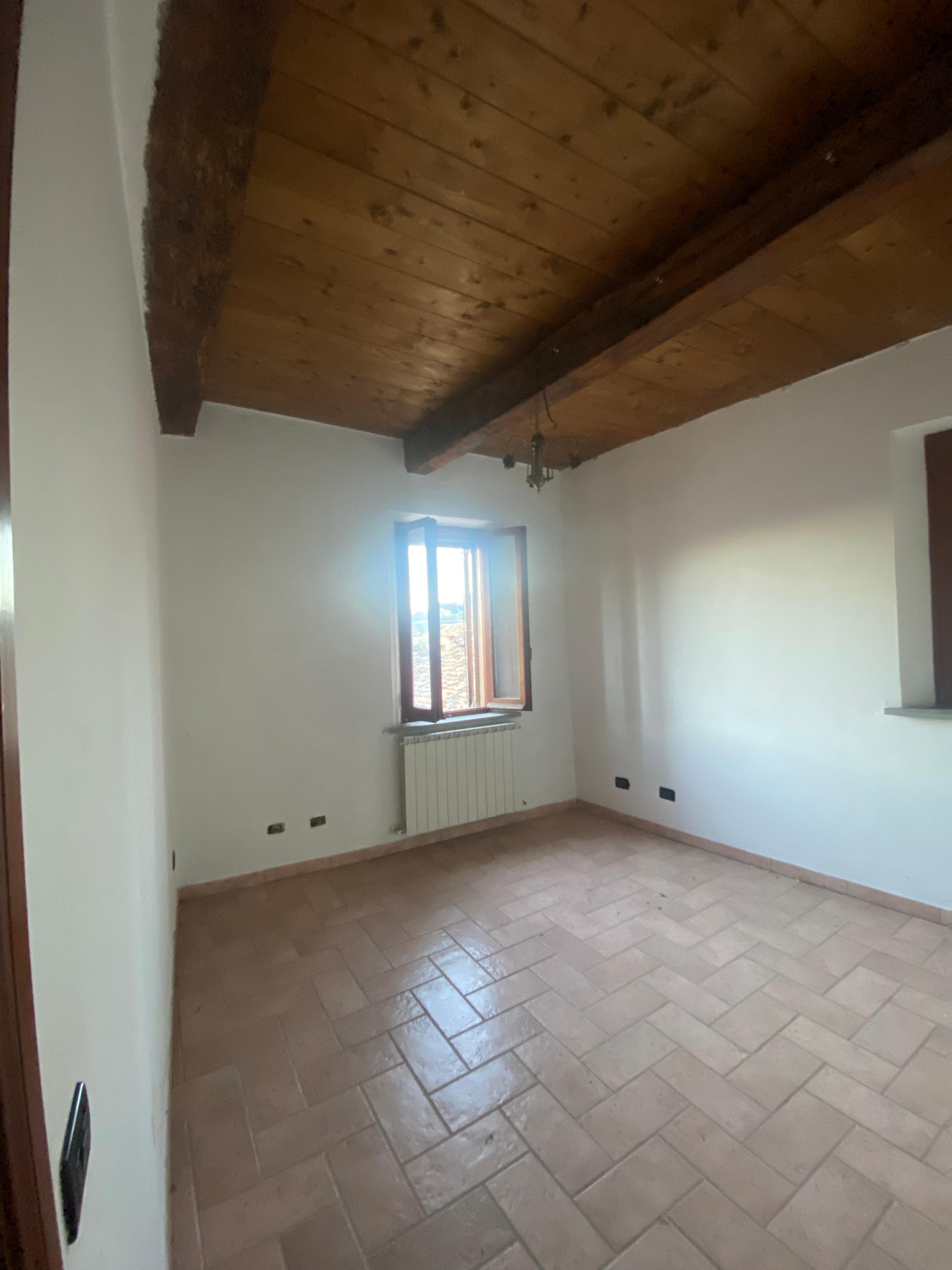 immobile appartamento all'asta in Via Angel Dalfuoco 1 - 61045 Pergola (PU) - 2