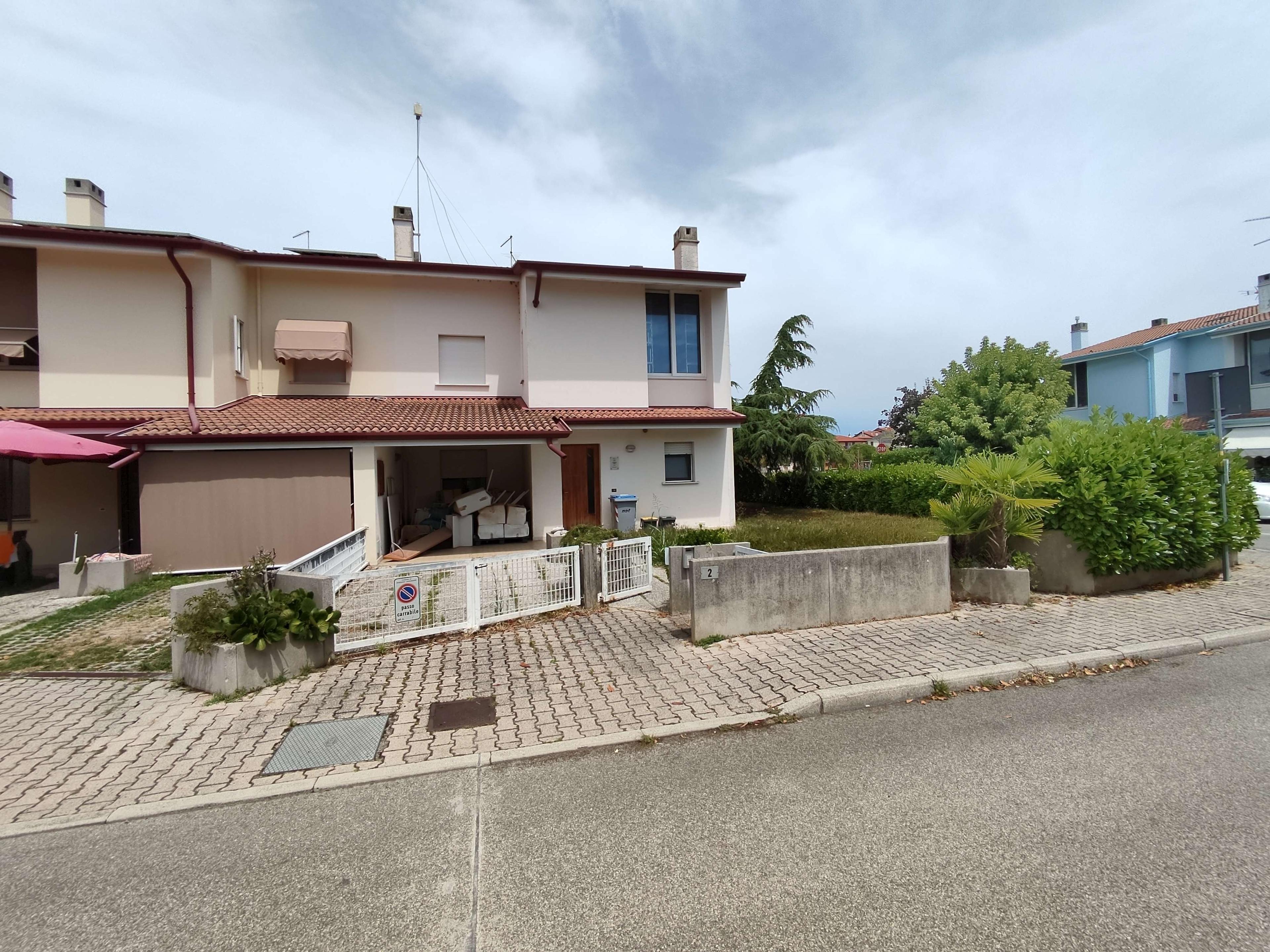 immobile villa all'asta in Via Raddi, 2 - 33050 Marano Lagunare (UD) - 1