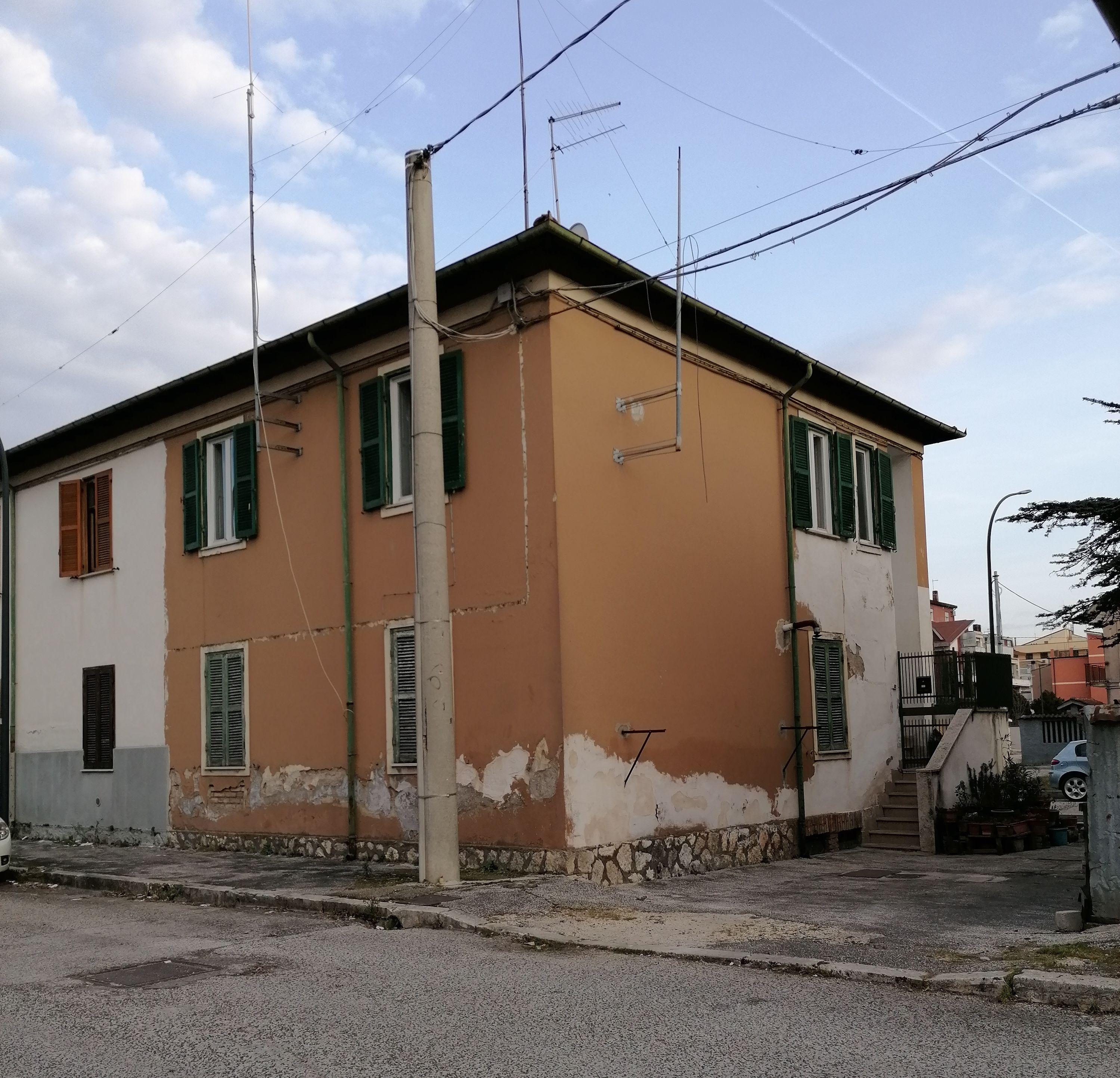 immobile appartamento all'asta in VIA DEGLI EROI N 29 - 67051 Avezzano (AQ) - 1