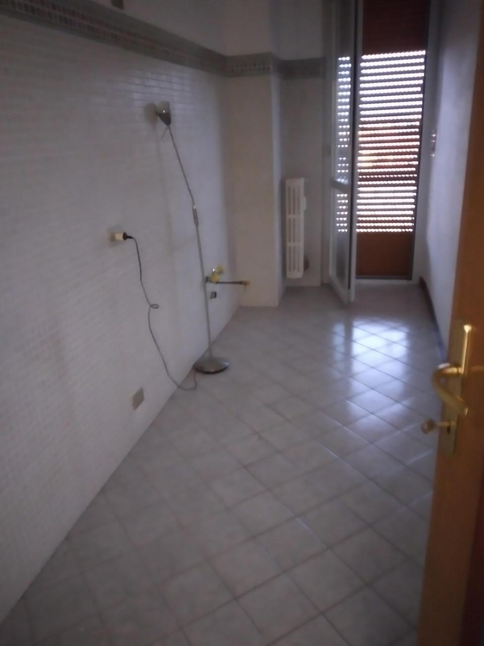 immobile APPARTAMENTO ALL'ASTA IN VIA MAZZINI, LISSONE (MB) - 4