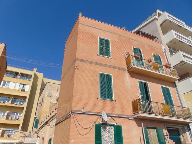 immobile appartamento all'asta in Lungomare Regina Elena, 88 - 00055 Ladispoli (RM) - 1