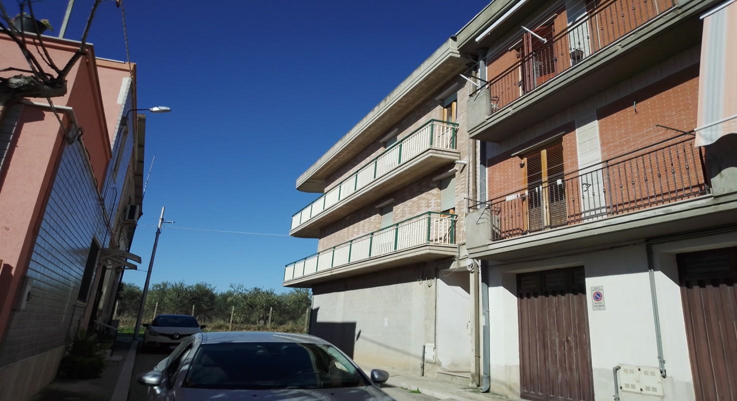 immobile appartamento all'asta in Via Virgilio 1 - 71010 San Paolo di Civitate (FG) - 3