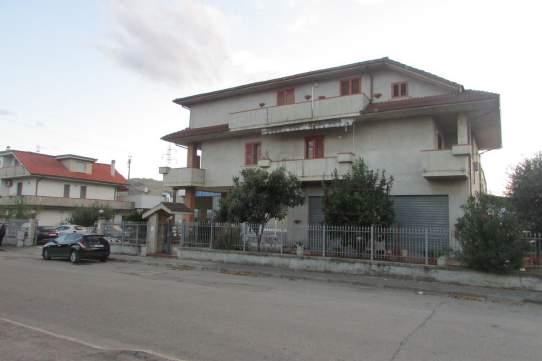 immobile magazzino all'asta in Frazione Pagliare del Tronto, Via XXV Aprile 29 - 63036 Spinetoli (AP) - 2
