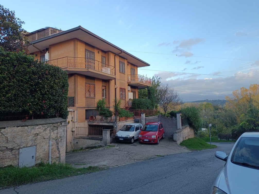 immobile appartamento all'asta in Via Quirina 51 - Via Flavia snc, Frazione Passo Corese - 02032 Fara in Sabina (RI) - 2