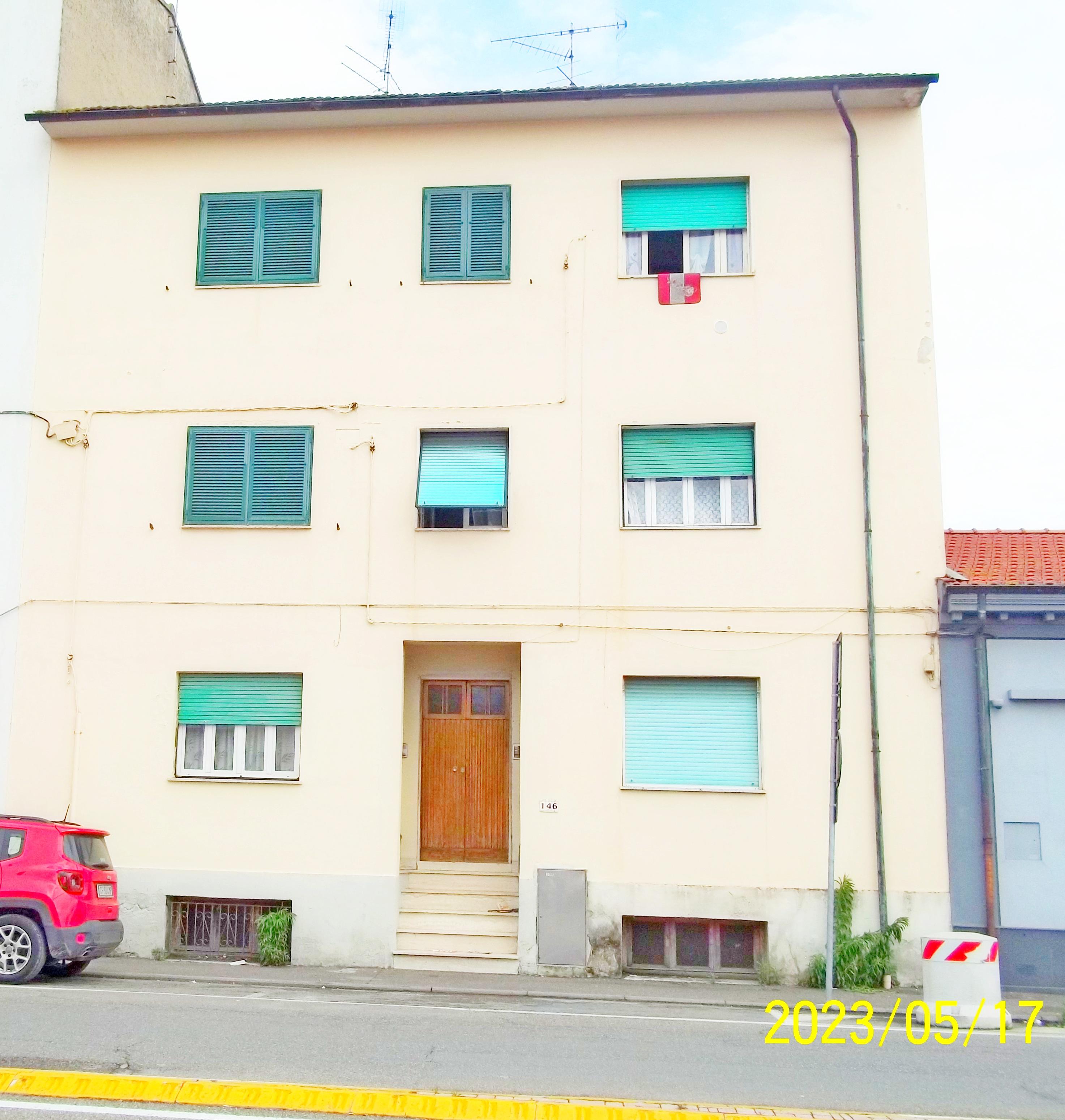 immobile appartamento all'asta in Via Vittorio Veneto 146 - Piano 1° - 56025 Pontedera (PI) - 1