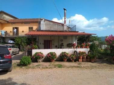 immobile appartamento all'asta in Via Scarpati snc - 81053 Riardo (CE) - 3