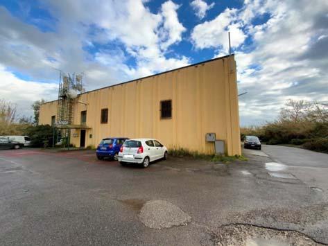 immobile capannone all'asta in Via Roberto Wenner, 5 - 84131 Salerno (SA) - 2