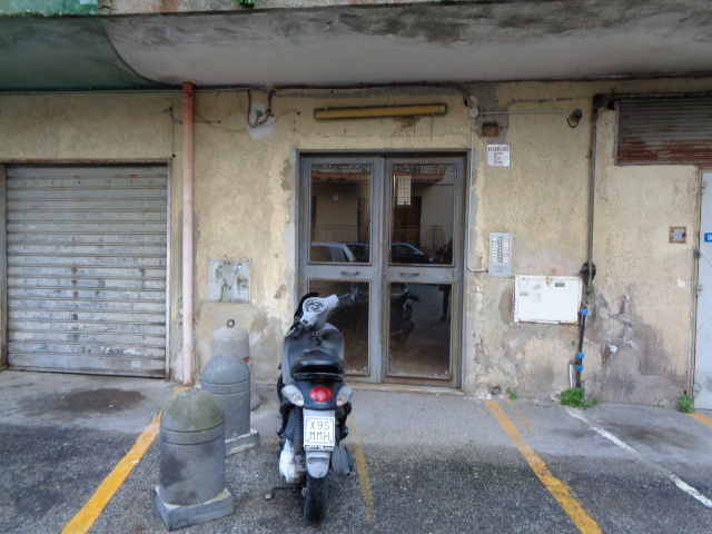 immobile appartamento all'asta in Via Sartania 28 - 80126 Napoli (NA) - 5