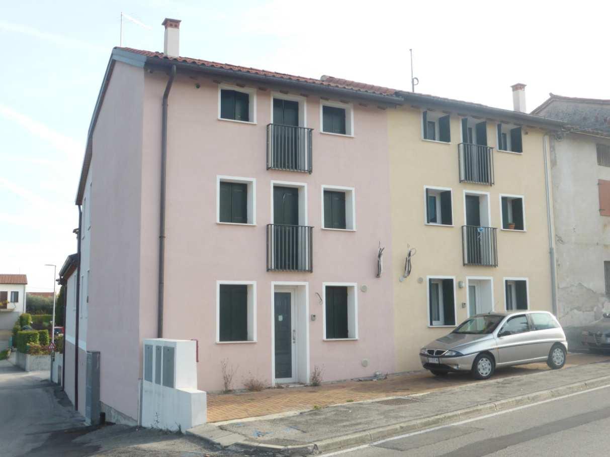 immobile appartamento all'asta in Via Codalunga  snc - 36030 Zugliano (VI) - 3
