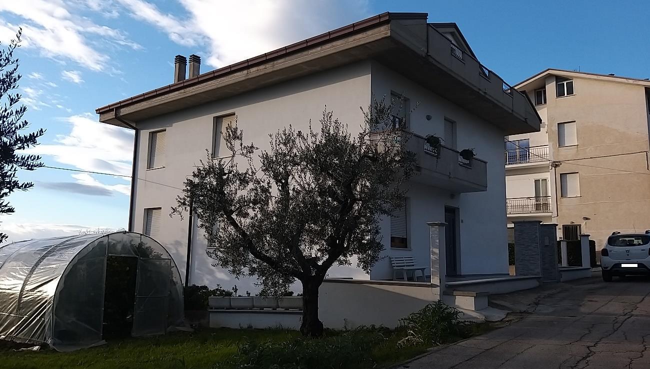 immobile appartamento all'asta in Via Elpidiense 51 - 63015 Monte Urano (FM) - 1