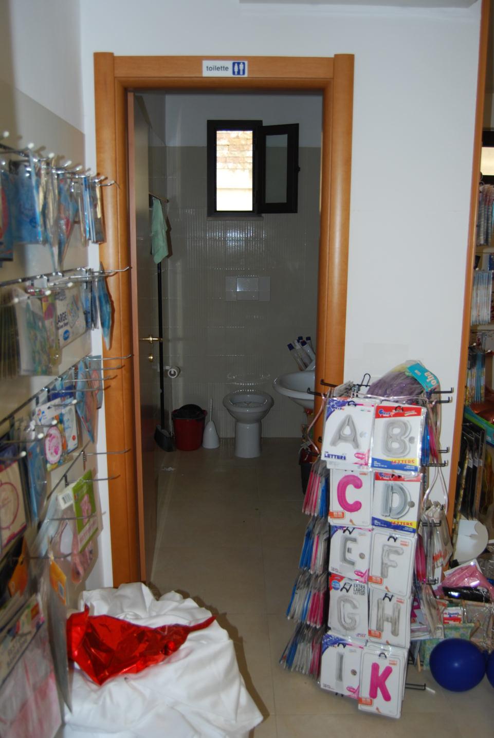 immobile negozio all'asta in Via Giuseppe Verdi n 95/A - 71019 Vieste (FG) - 5