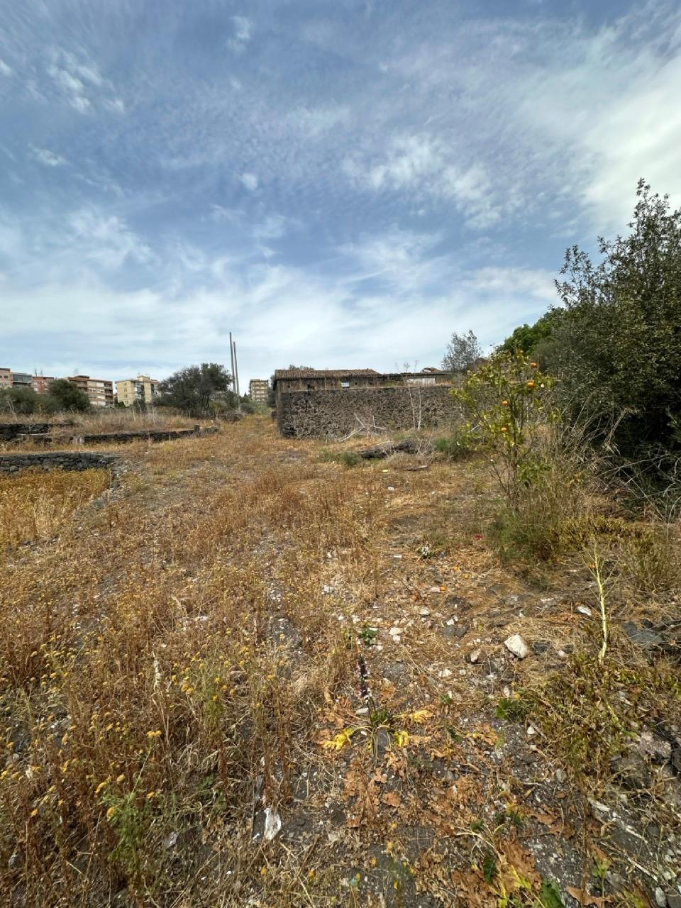 immobile terreno all'asta in Piena proprietà di terreni siti nel Comune di Catania, Via Nizzeti, Via Nuovalucello, Via Matteo Ricci e Viale Mediterraneo Catania (CT) - 3