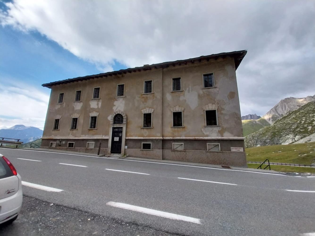 immobile appartamento all'asta in Localita' Cantina - 11010 Saint-Rhémy-en-Bosses (AO) - 1