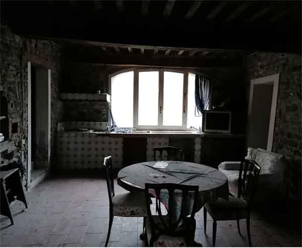 immobile casa singola all'asta in Calestano, Piazza San Lorenzo - 43030 Calestano (PR) - 1