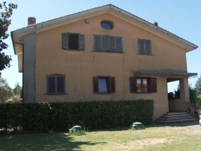 immobile appartamento all'asta in Via Colle Fontana, 43 Lariano (RM) - 1