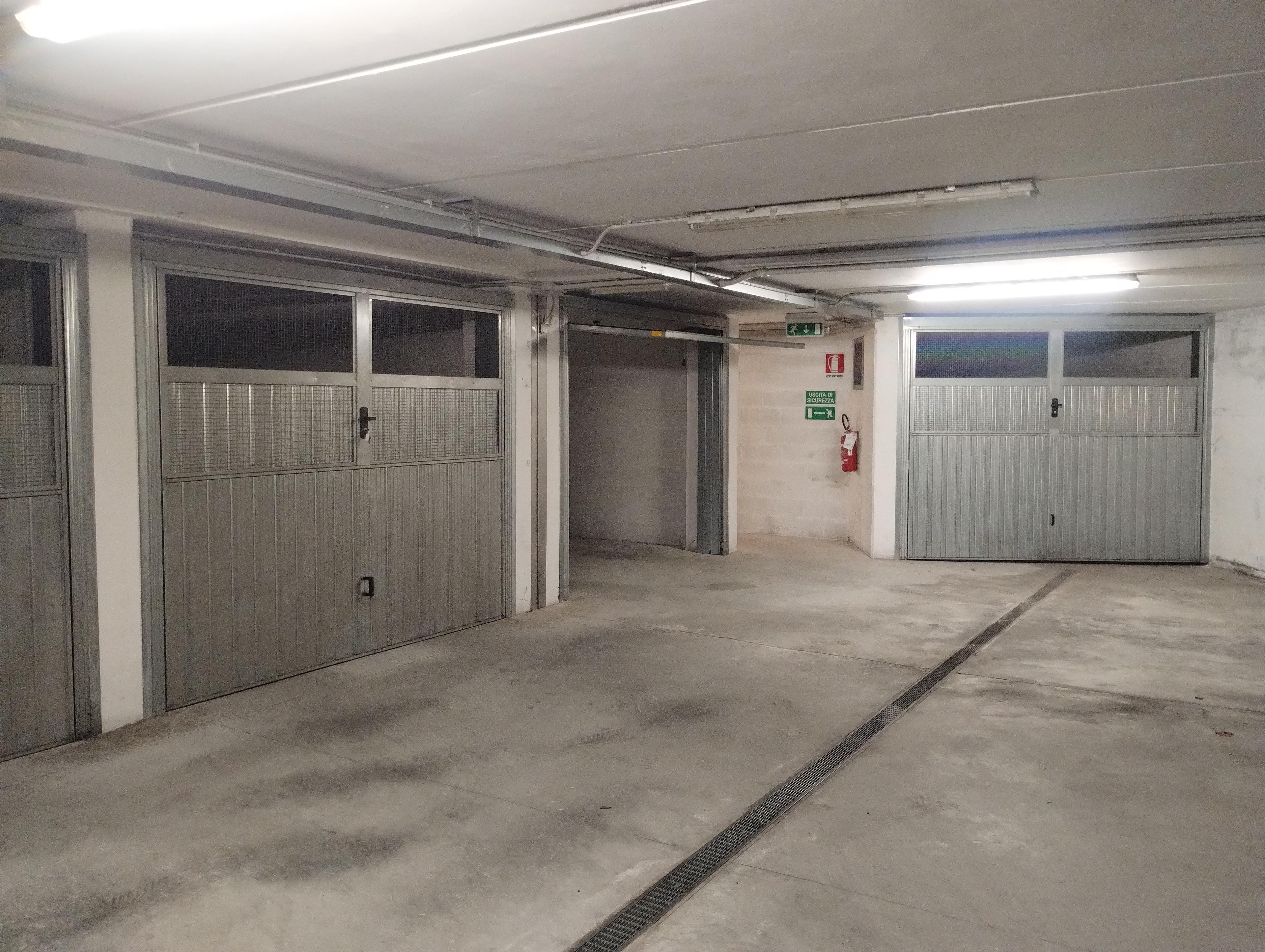 immobile posto auto all'asta in Via Casini snc - Loc Pugliola - 19032 Lerici (SP) - 3