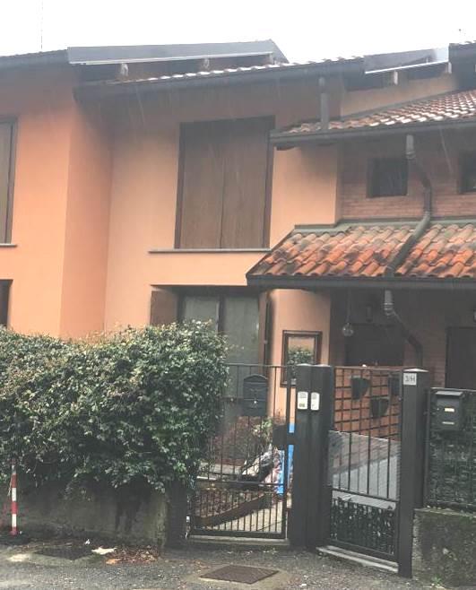 immobile appartamento all'asta in Via Mezzanella n 3/G/ via U Foscolo - 22069 Rovellasca (CO) - 1