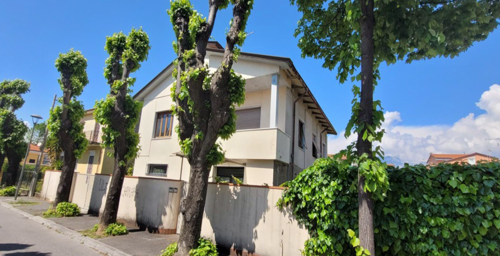 immobile APPARTAMENTO ALL'ASTA IN VIA XXIV MAGGIO, CARRARA (MS) - 2