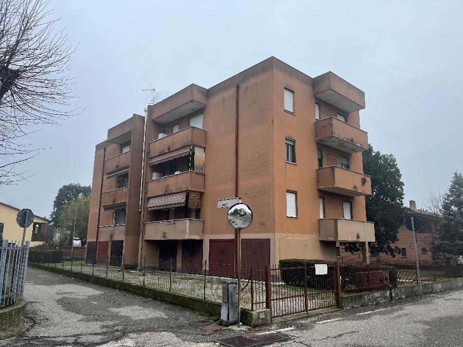 immobile appartamento all'asta in VIA SAN ZENONE, 10 - 26859 Valera Fratta (LO) - 1