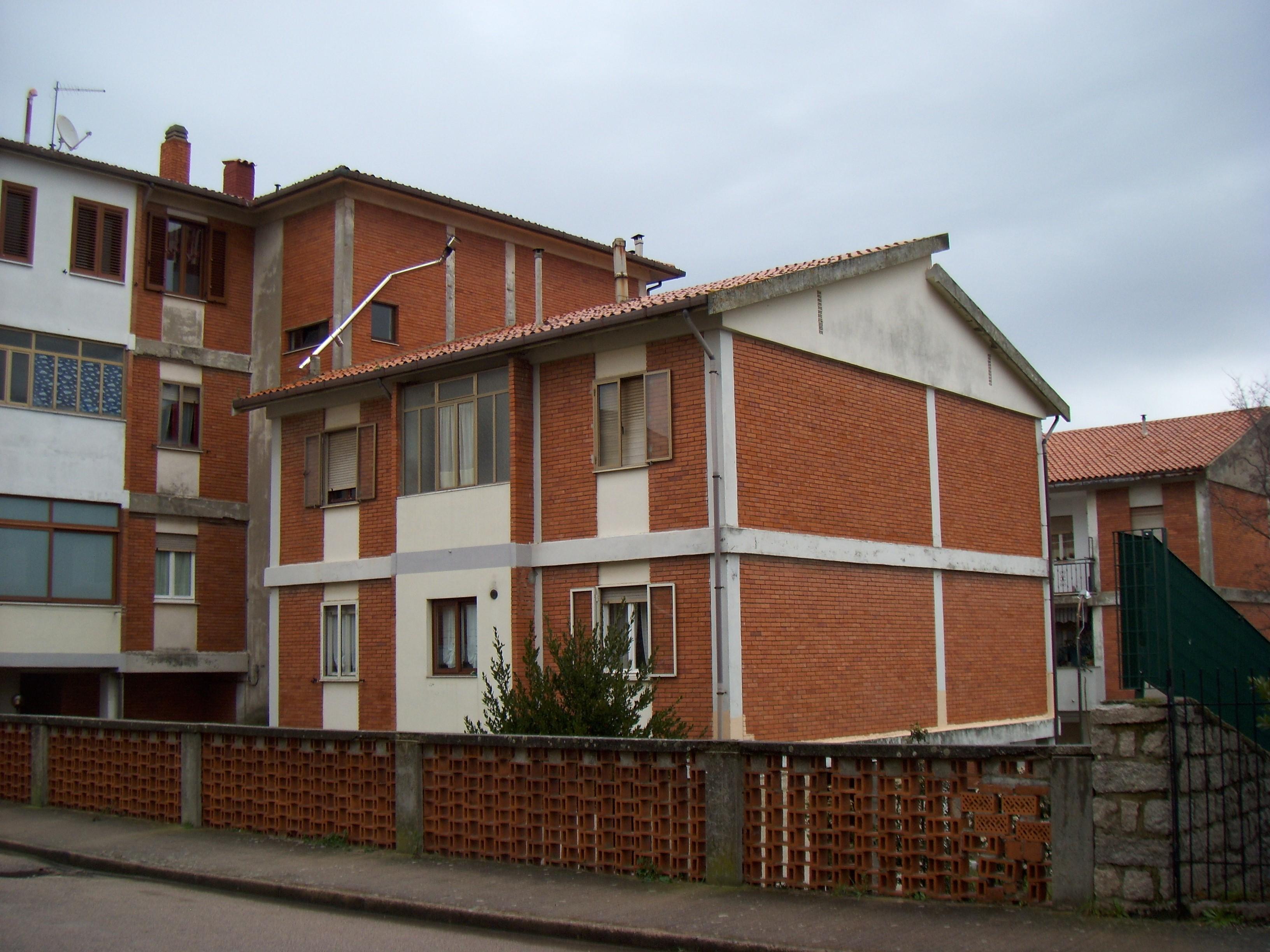immobile appartamento all'asta in Via Flli Cervi n 5 - 07029 Tempio Pausania (SS) - 1