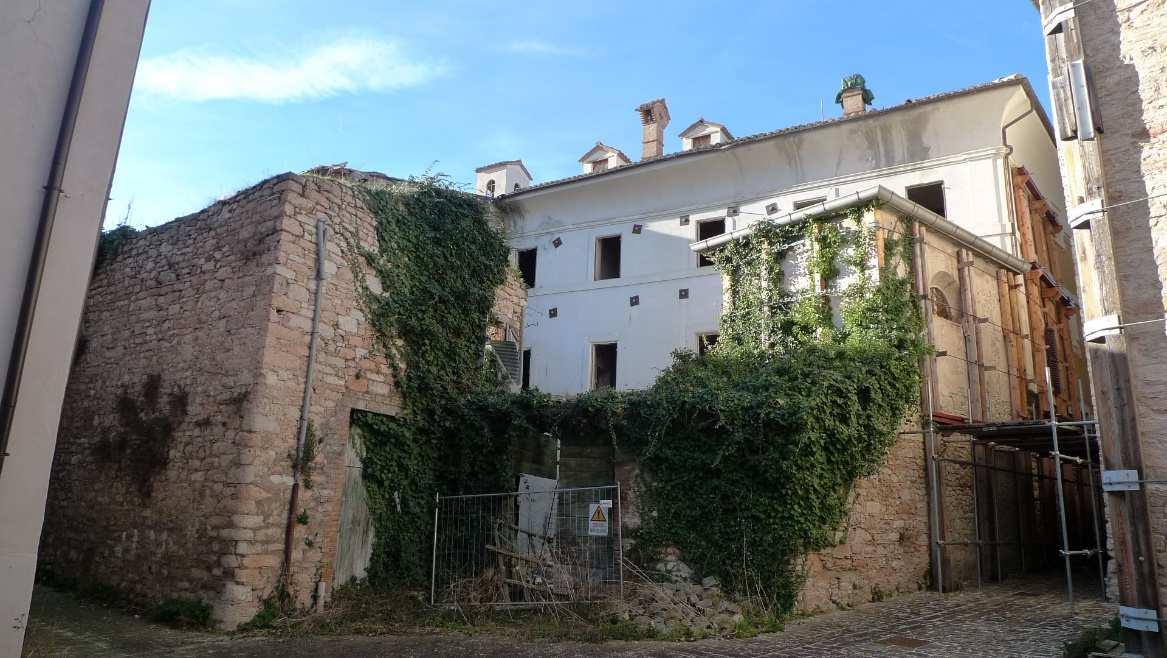 immobile appartamento all'asta in FRAZIONE GIOVE - 62034 Muccia (MC) - 2