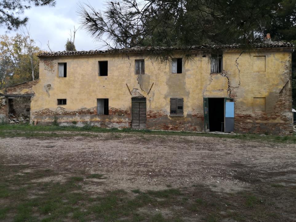 immobile appartamento all'asta in Via Mombaroccio - 61030 Cartoceto (PU) - 3