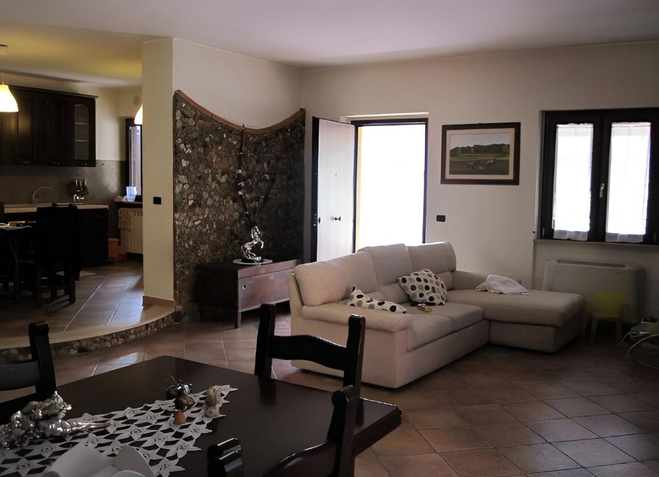 immobile CASA A SCHIERA ALL'ASTA CON GIARDINO IN CONTRADA VALLI, CERISANO (CS) - 1